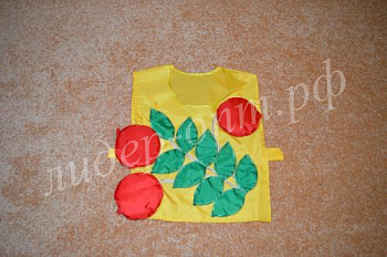 Детский жилет Клюква